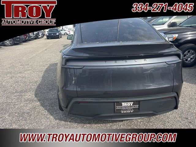 Used 2026 Tesla Model Y 2WD image 3