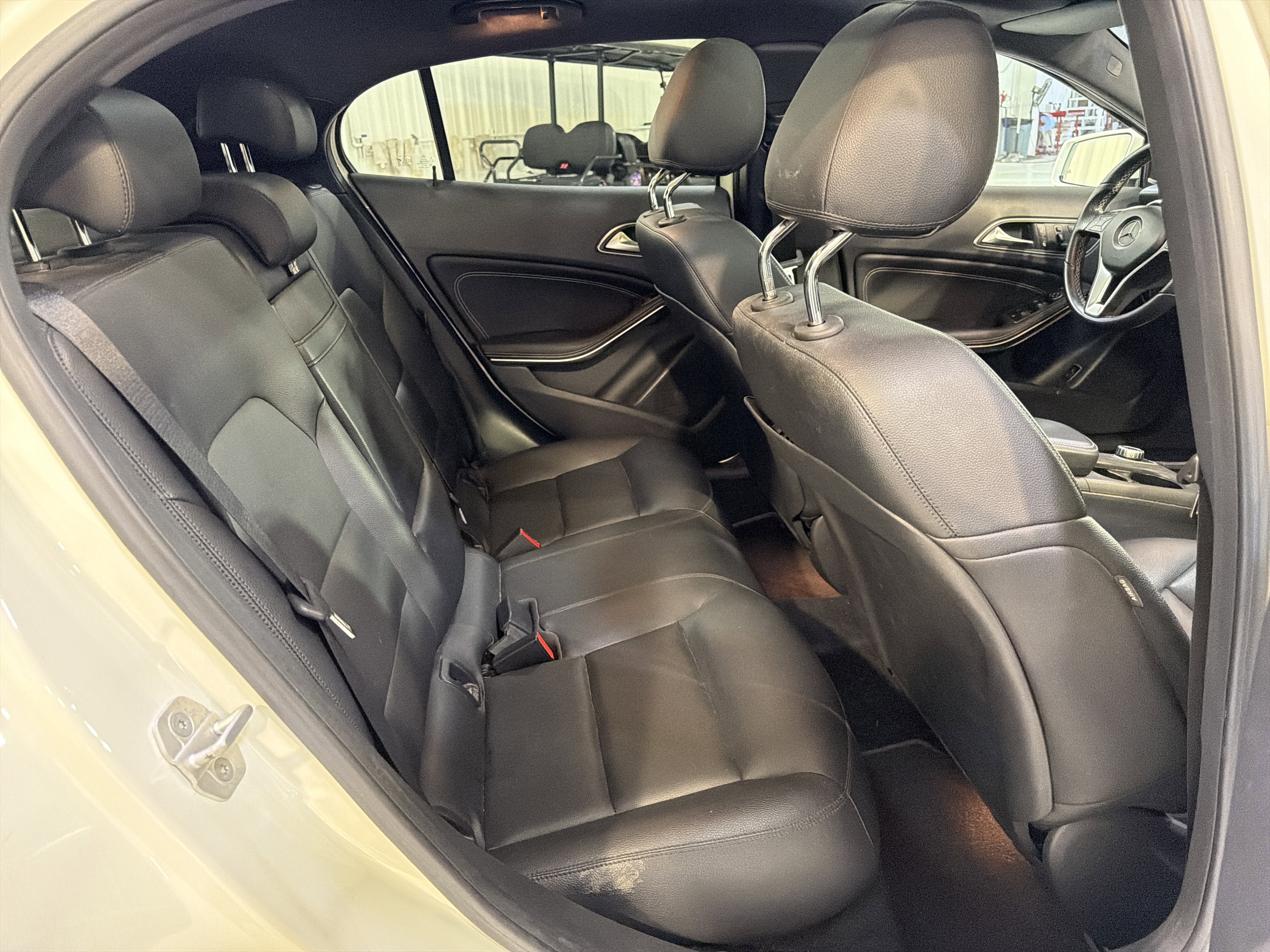 Used 2015 Mercedes-Benz GLA 250 4MATIC image 11