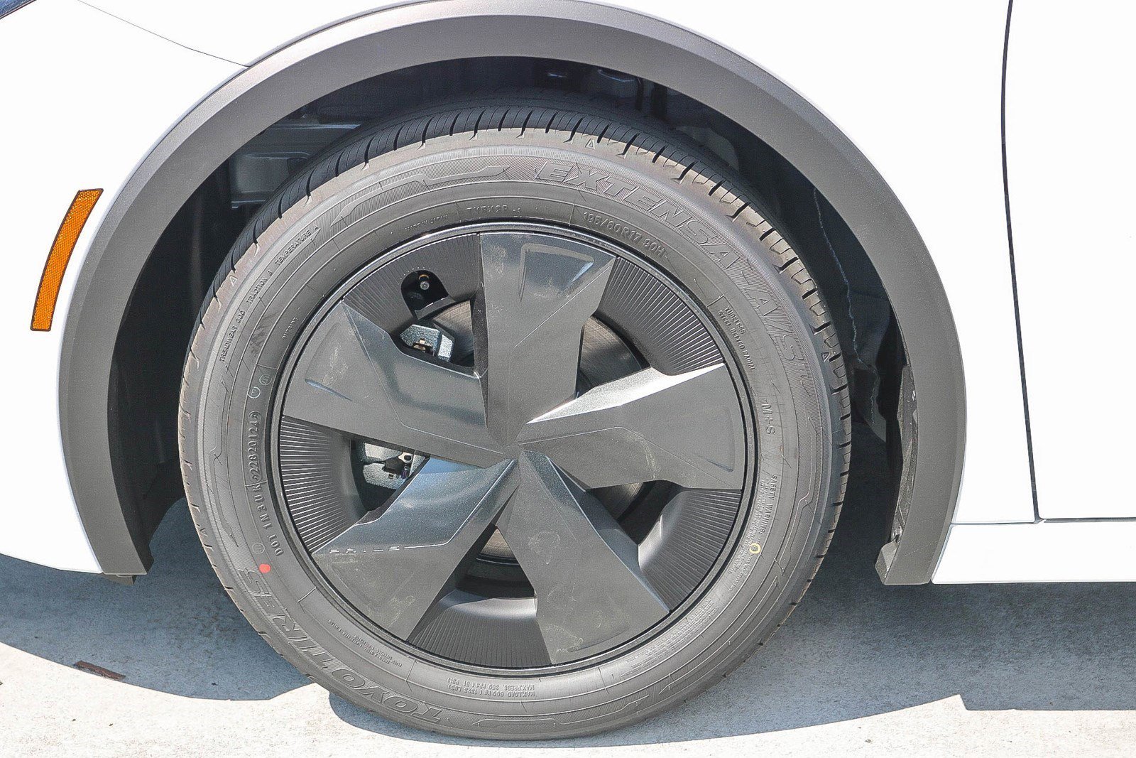 New 2026 Toyota Prius LE image 12