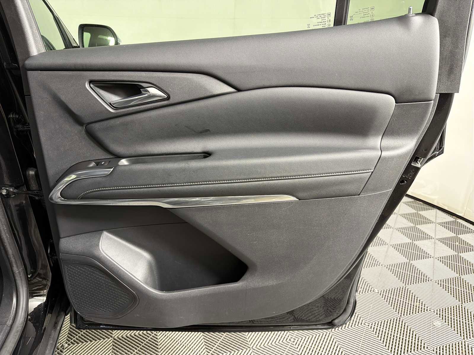 Certified 2024 Chevrolet Traverse LT image 15