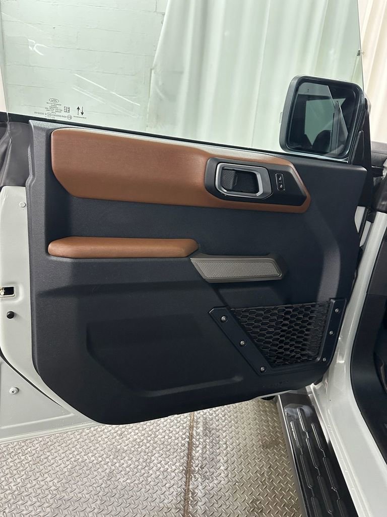 Used 2023 Ford Bronco Outer Banks image 8