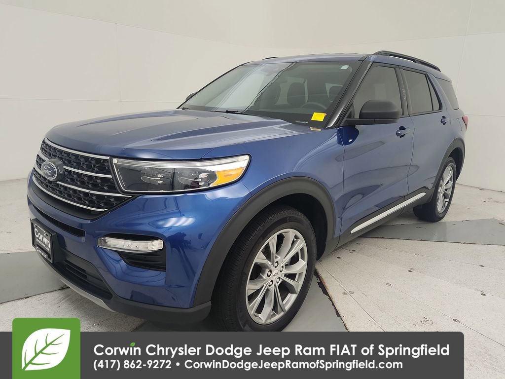 Used 2022 Ford Explorer XLT w/ Equipment Group 202A image 4