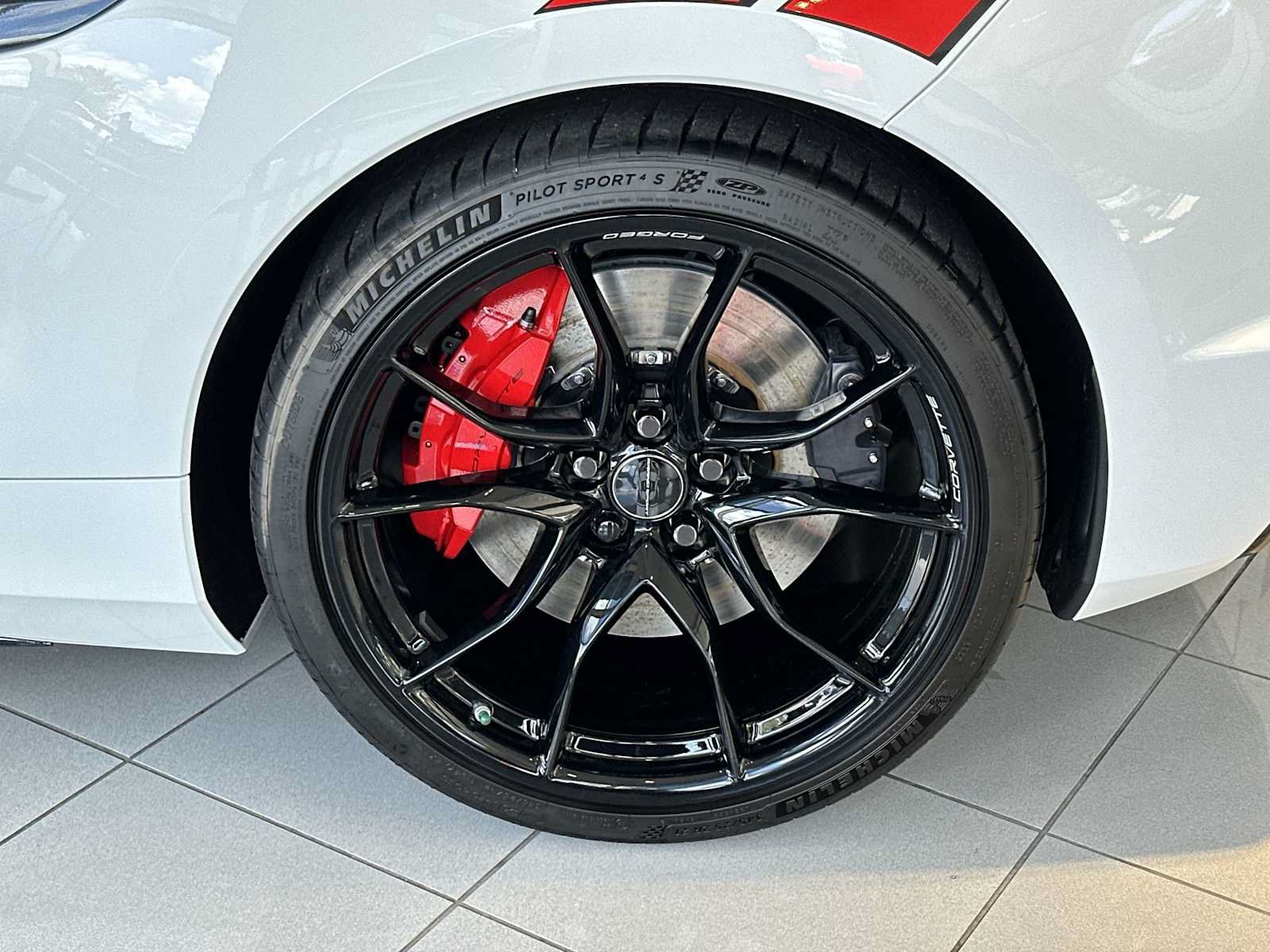 New 2027 Chevrolet Corvette Grand Sport w/ Z52 Sport Performance Package RWD image 12