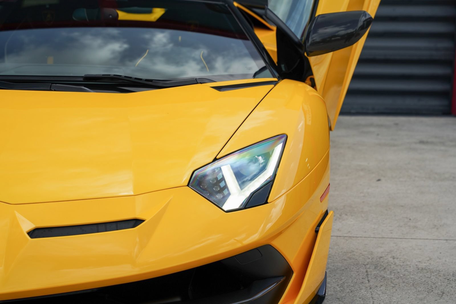 Used 2021 Lamborghini Aventador SVJ AWD/4WD image 19