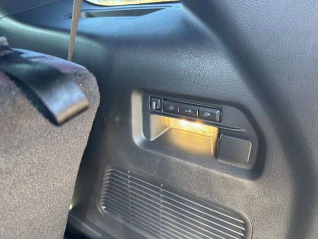 New 2026 Ford Explorer Platinum image 23