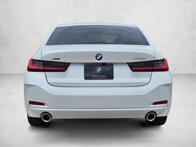 Used 2026 BMW 330i xDrive Sedan w/ Premium Package AWD/4WD image 7