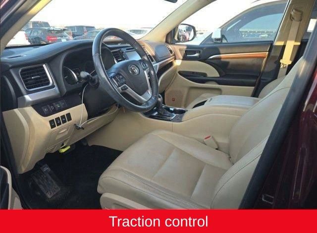 Used 2019 Toyota Highlander Limited Platinum image 4