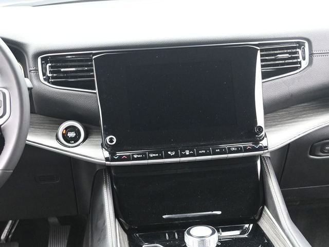 Used 2024 Jeep Wagoneer L Series II w/ Flexible Seating Group image 27