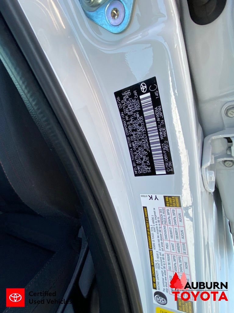 Certified 2026 Toyota Prius Plug-In Hybrid FWD image 31