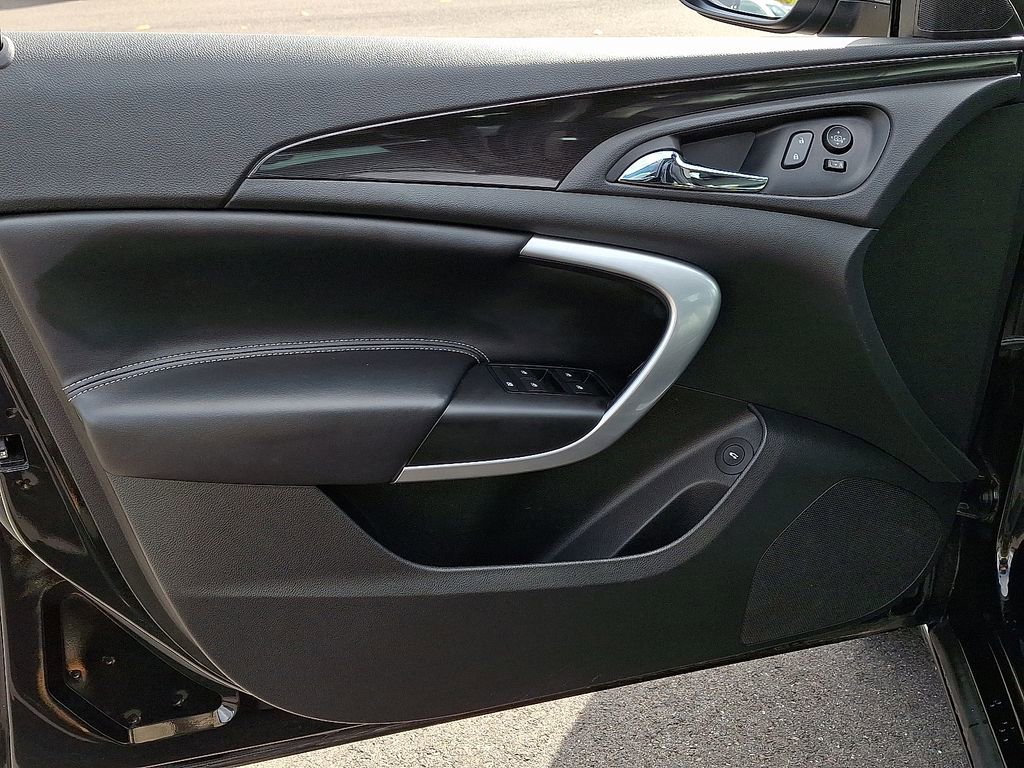 Used 2016 Buick Regal image 14