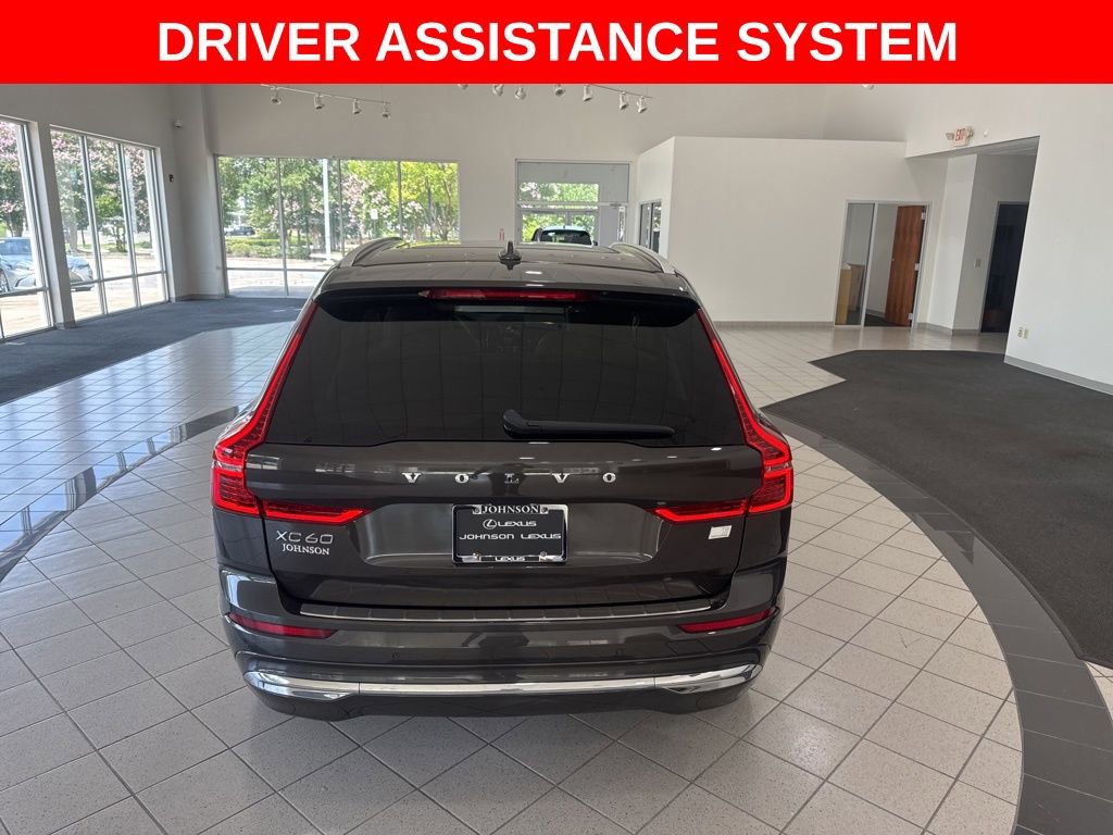 Used 2022 Volvo XC60 T8 Inscription w/ Advanced Package image 6