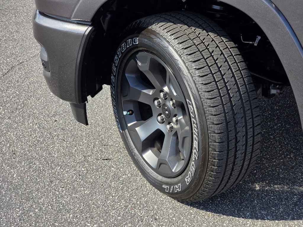 New 2026 RAM 1500 4x4 Crew Cab image 22