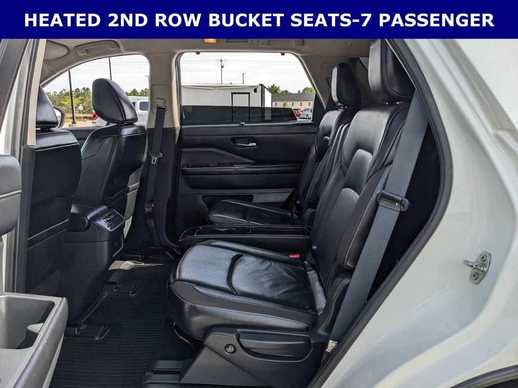 Used 2024 Nissan Pathfinder SL w/ SL Premium Package FWD image 6