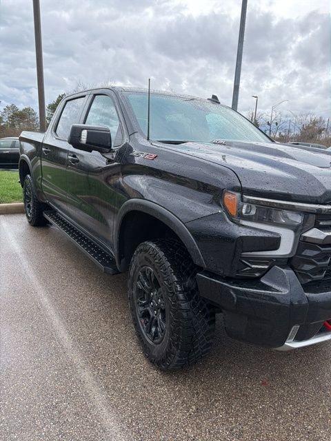 Used 2023 Chevrolet Silverado 1500 ZR2 w/ Technology Package video 2