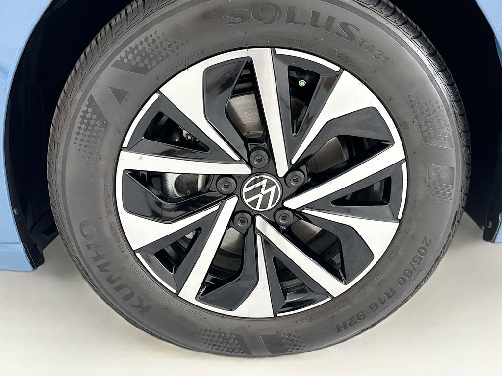 Used 2025 Volkswagen Jetta S image 28