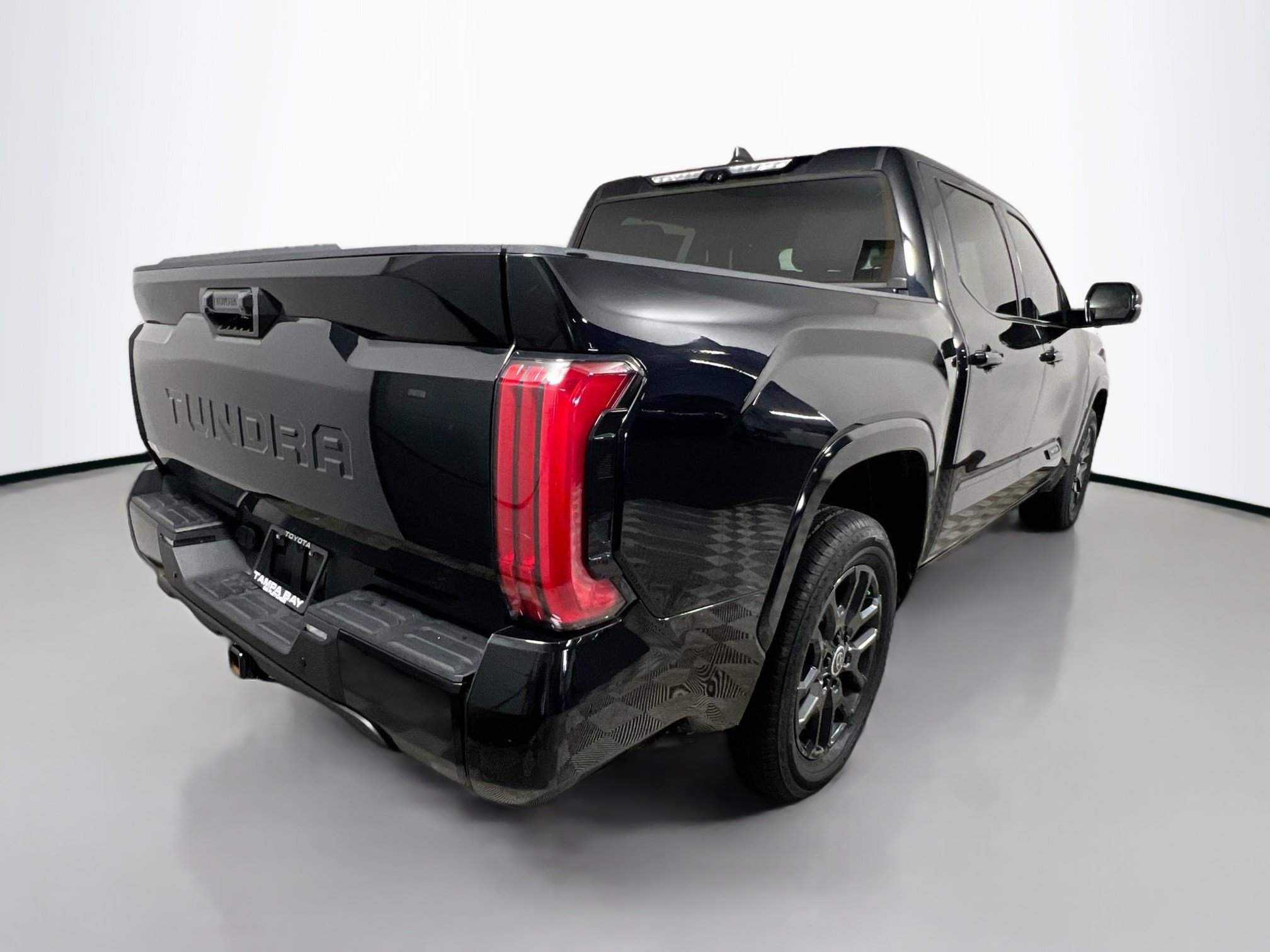 Used 2024 Toyota Tundra Platinum RWD image 4
