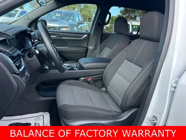 Used 2025 GMC Acadia Elevation image 14