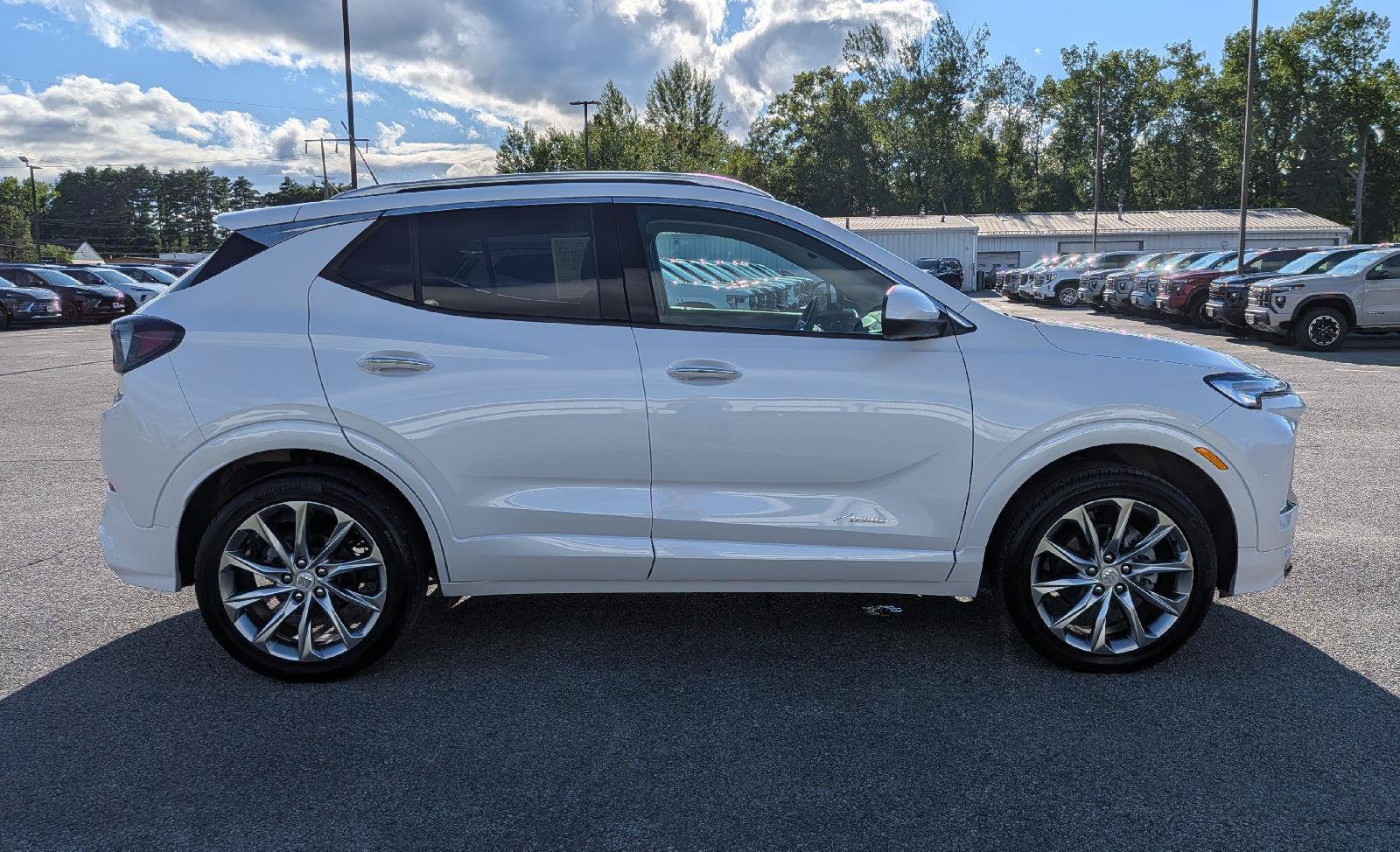 Certified 2024 Buick Encore GX Avenir w/ Avenir Convenience Package AWD/4WD image 7