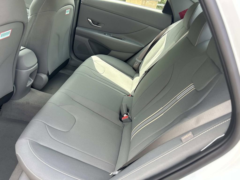 New 2026 Hyundai Elantra Sport image 18