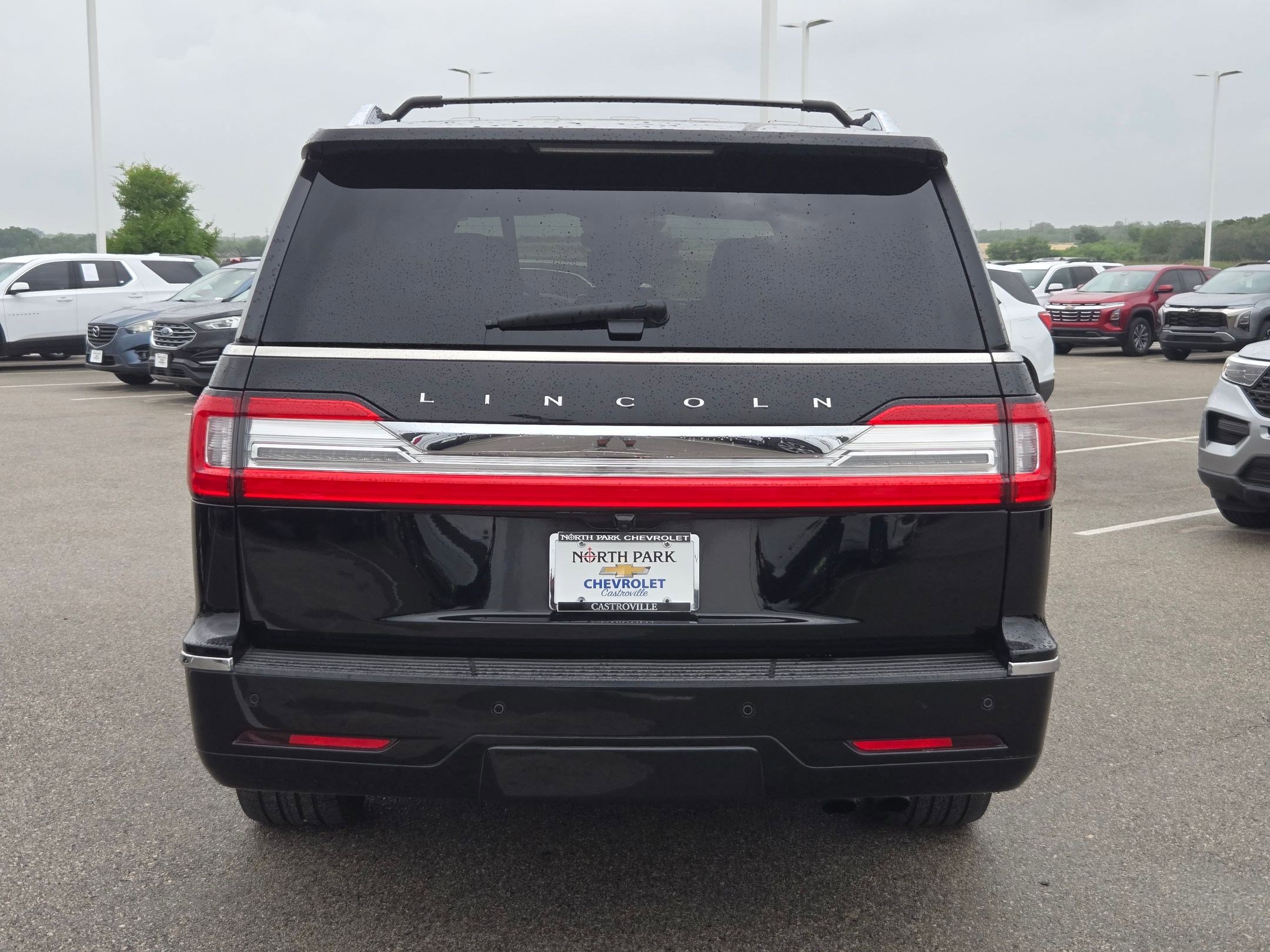 Used 2018 Lincoln Navigator L Reserve w/ Technology Package AWD/4WD image 4