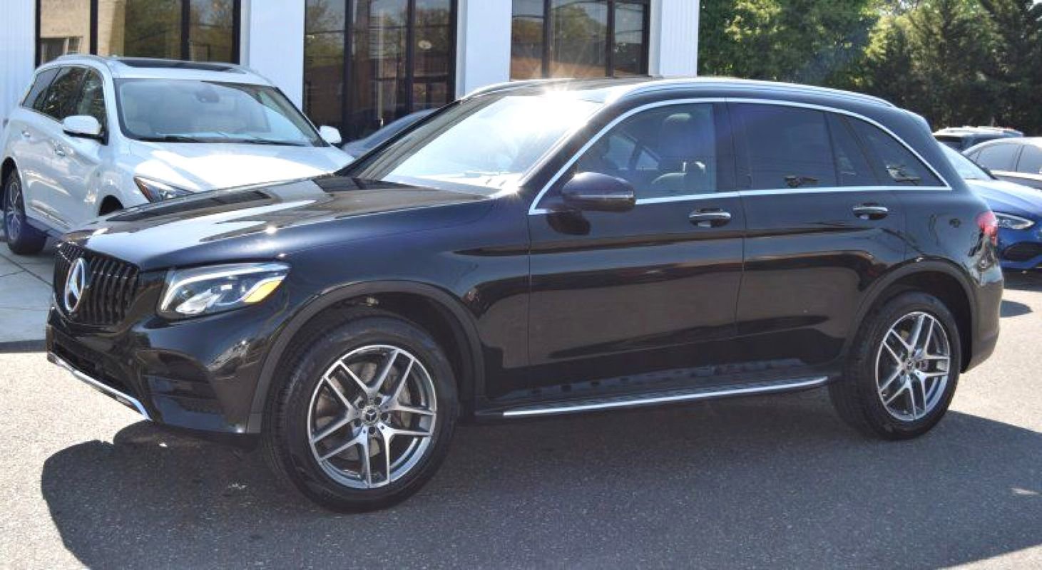 Used 2019 Mercedes-Benz GLC 300 4MATIC image 1