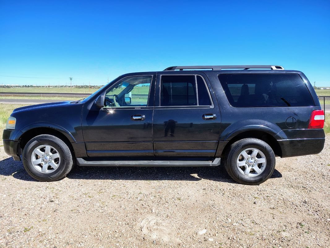 Used 2010 Ford Expedition EL XLT AWD/4WD image 2