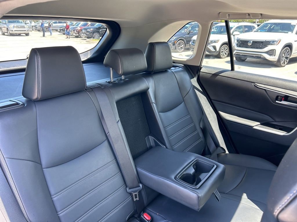Used 2023 Toyota RAV4 XLE Premium image 43