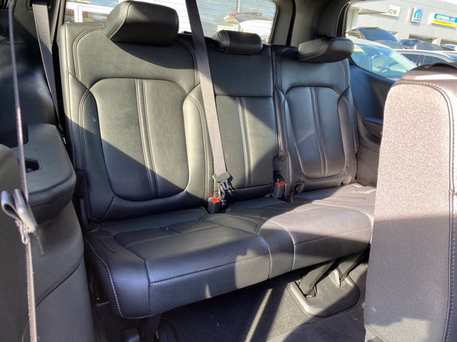 Used 2025 Jeep Wagoneer Series III w/ 8-Passenger Seating Package AWD/4WD image 34