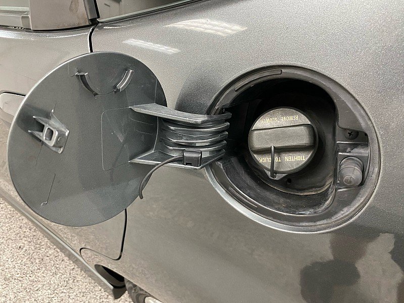 Used 2011 Honda Fit Sport image 28