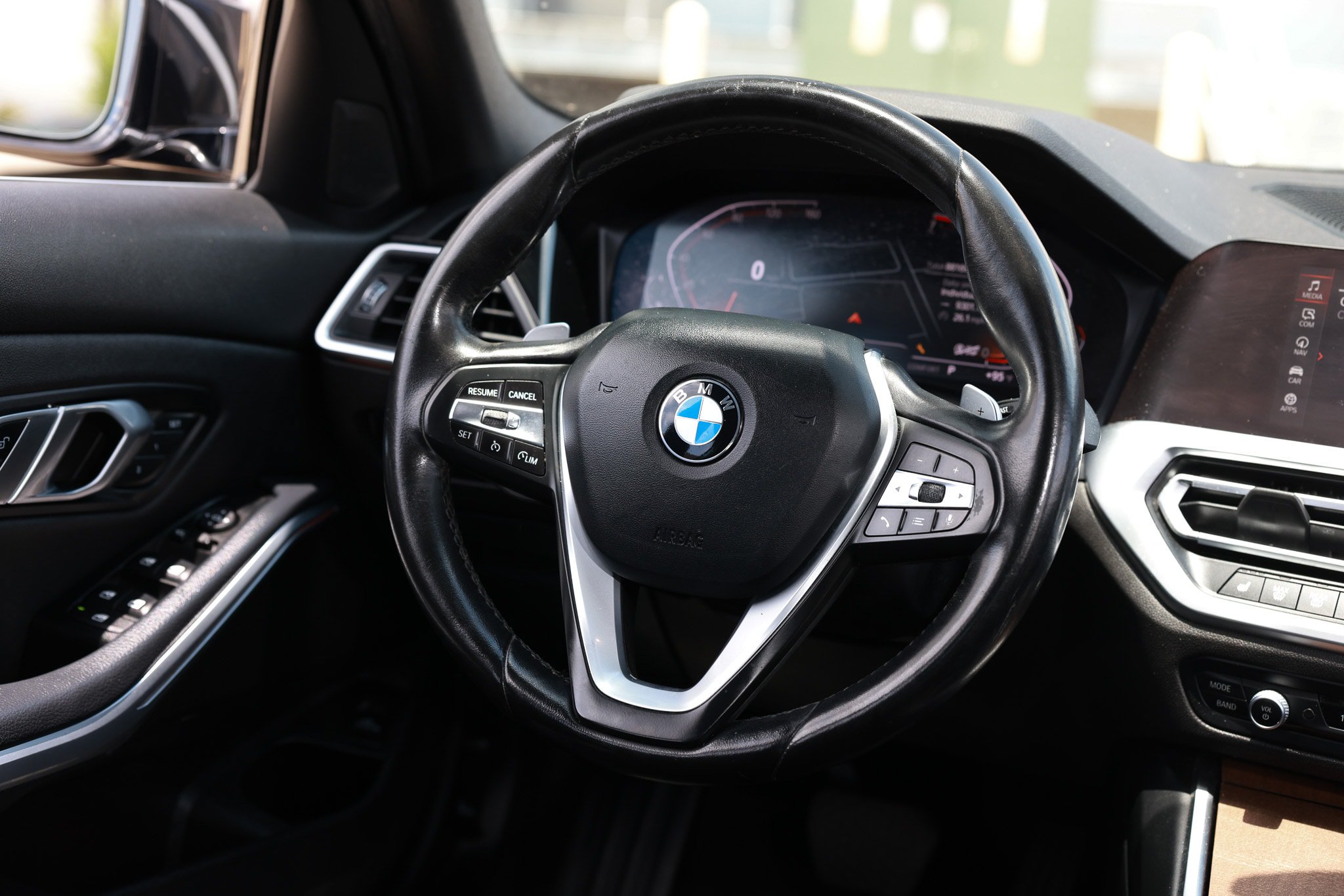 Used 2020 BMW 330i Sedan w/ Convenience Package RWD image 32