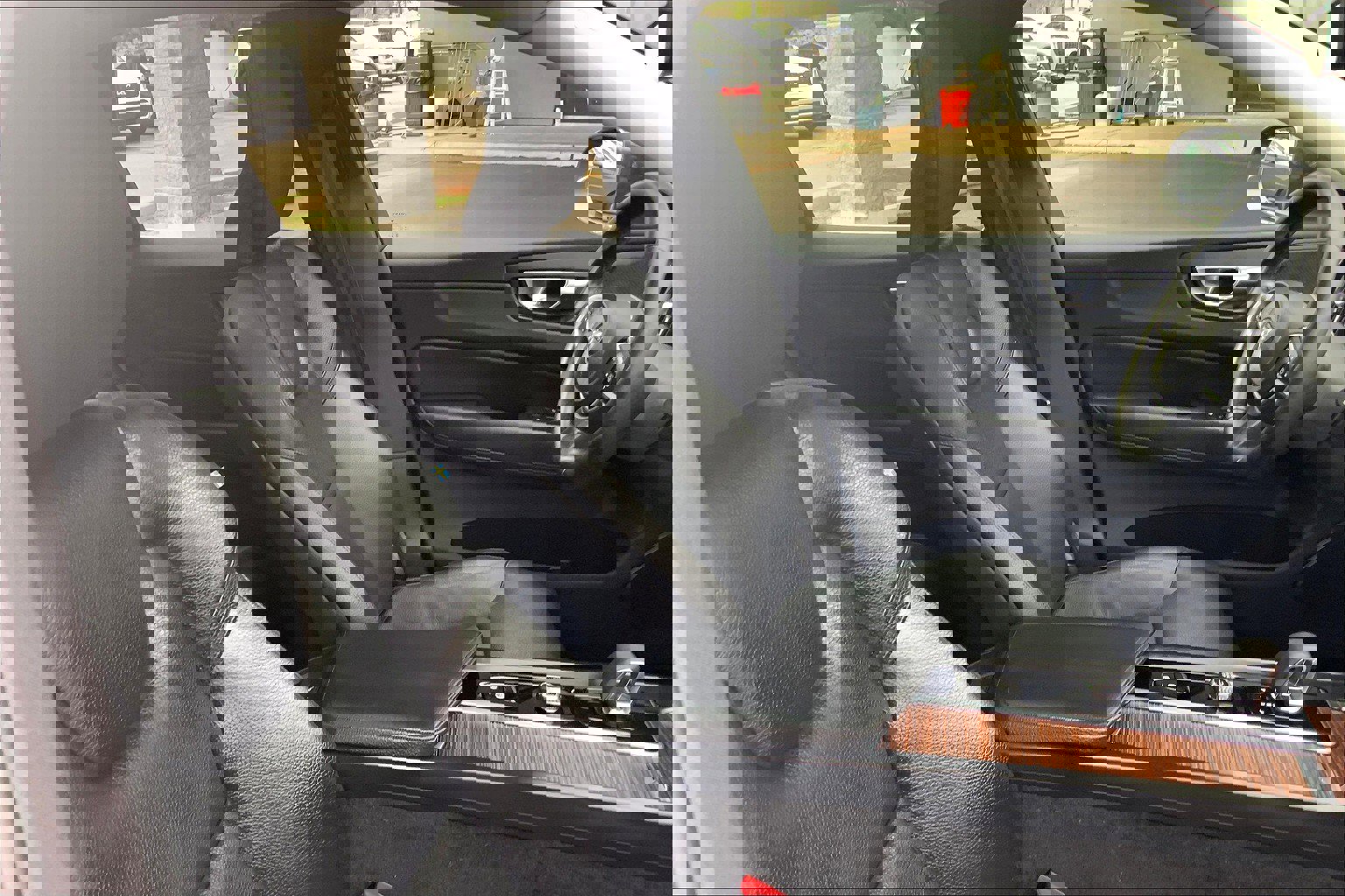 Used 2022 Volvo XC60 B5 Momentum w/ Climate Package image 9