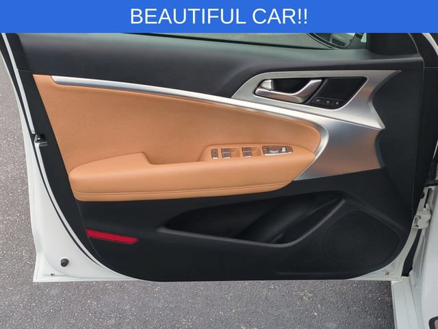Used 2022 Genesis G70 3.3T AWD/4WD image 12