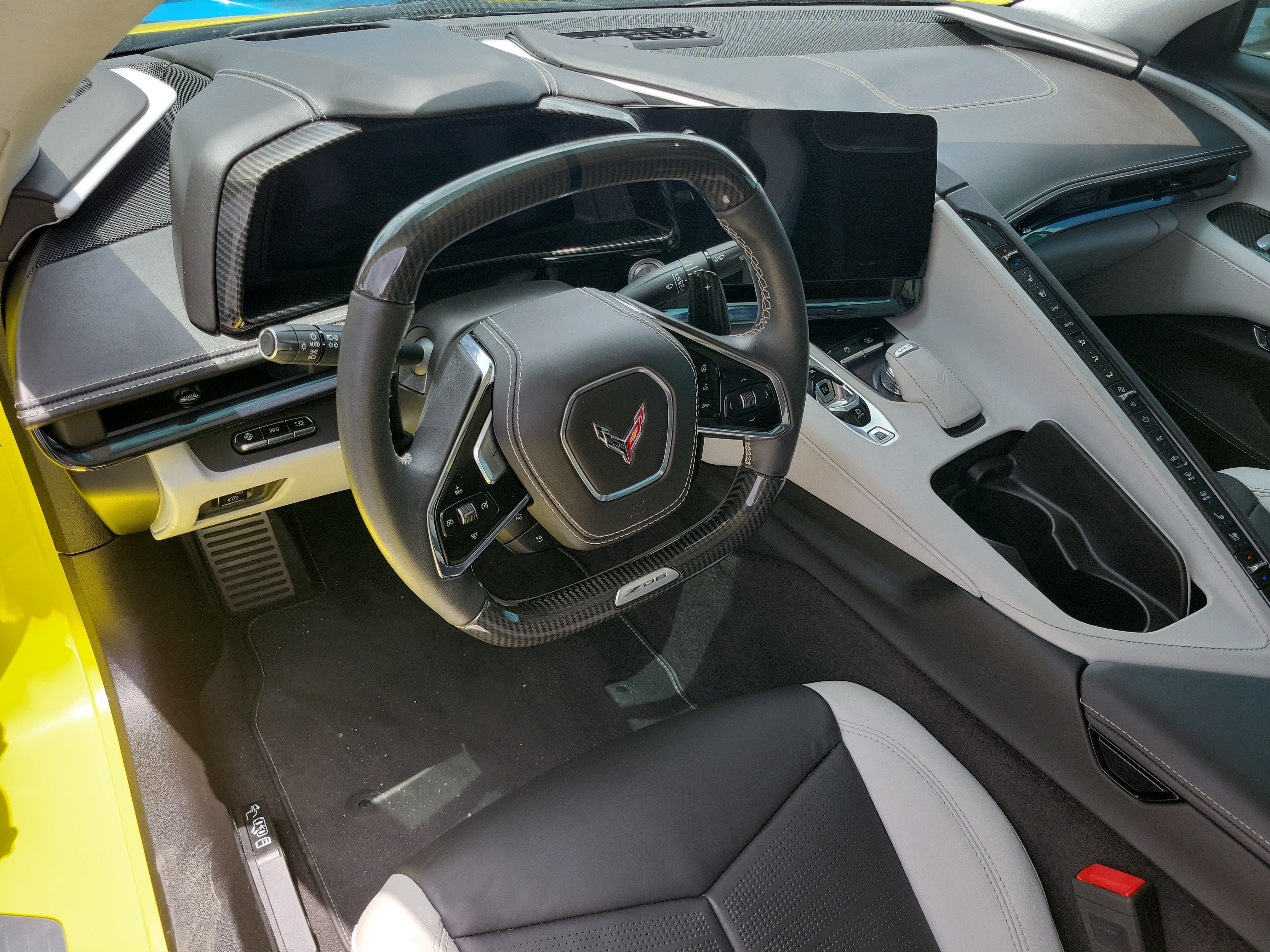 Used 2023 Chevrolet Corvette Z06 w/ Stealth Interior Trim Package RWD image 8