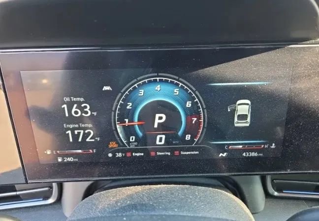 Used 2022 Hyundai Elantra N FWD image 39