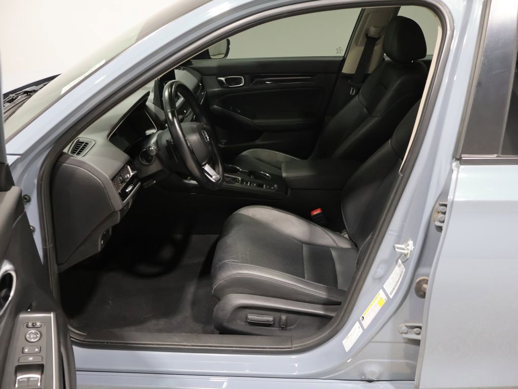 Used 2022 Honda Civic Touring image 10