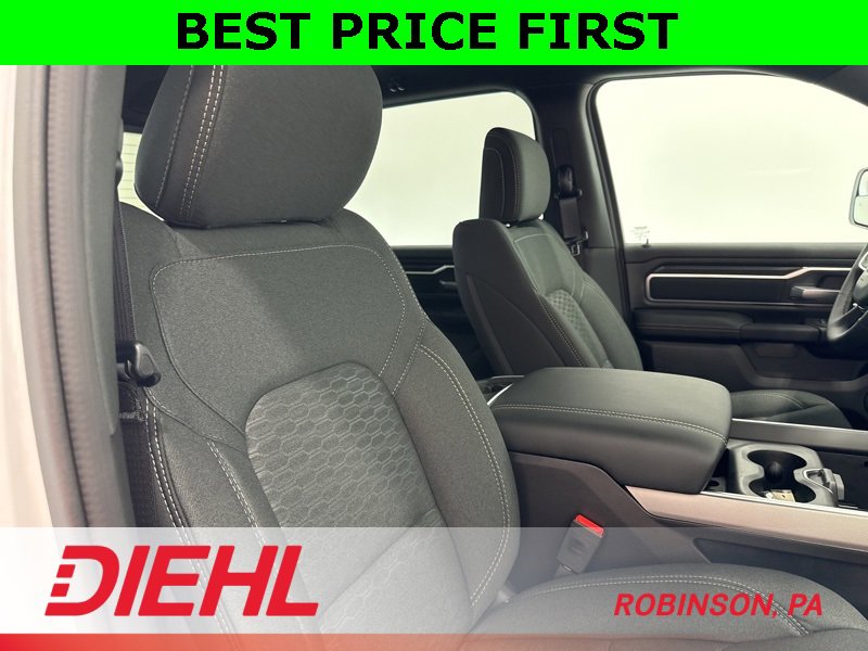 New 2026 RAM 1500 4x4 Crew Cab image 13
