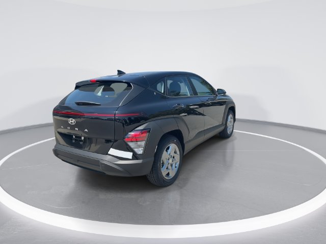 Used 2027 Hyundai Kona SE FWD image 8