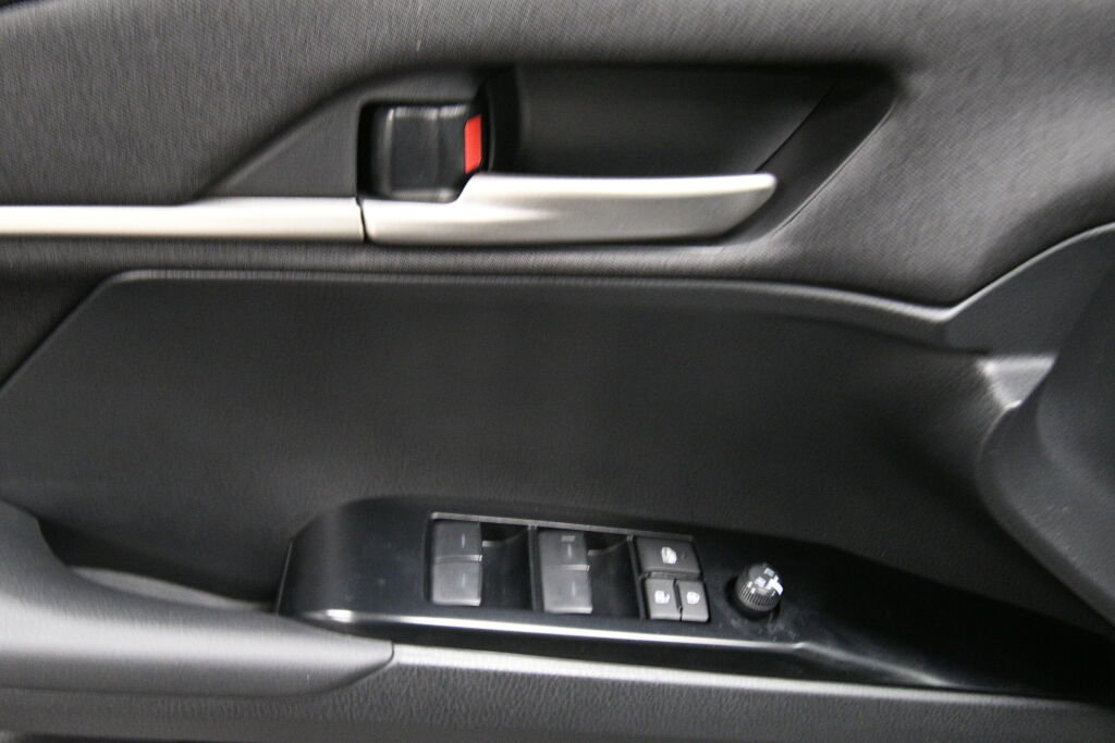 Certified 2025 Toyota Camry LE image 11