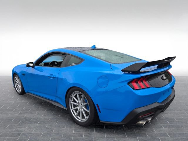 Used 2024 Ford Mustang GT RWD image 5