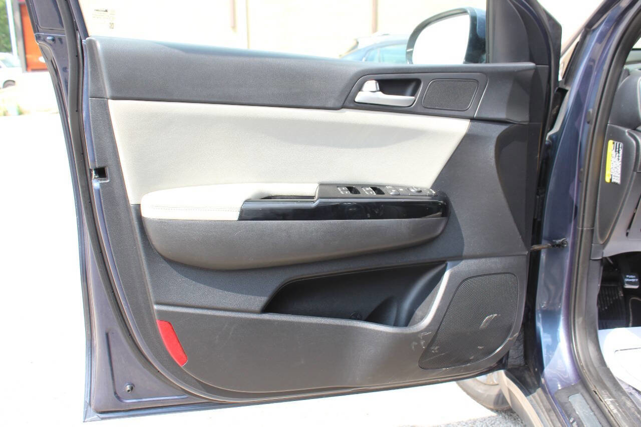 Used 2018 Kia Sportage EX w/ EX Sport Appearance Package image 12