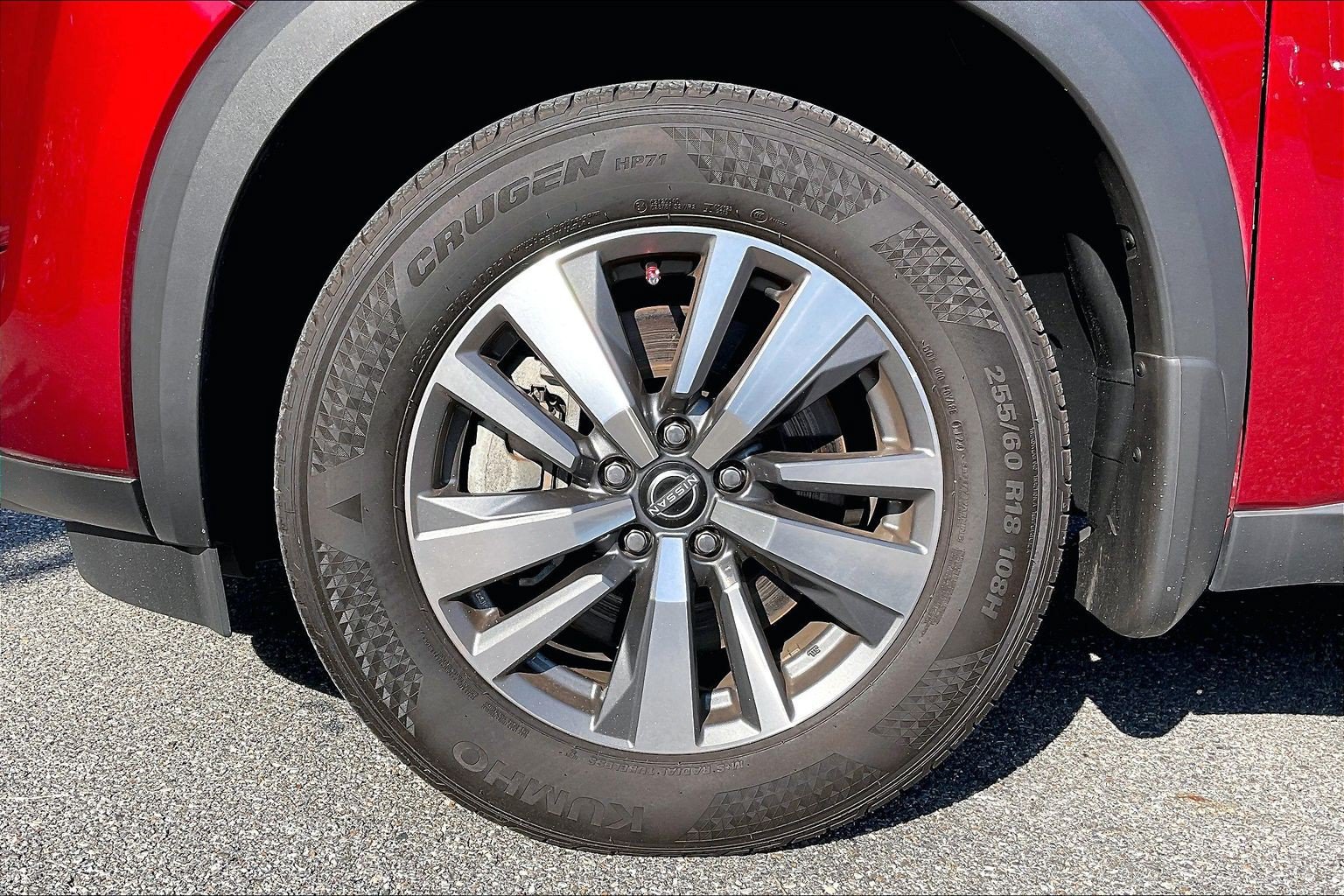 Used 2024 Nissan Pathfinder SL AWD/4WD image 9