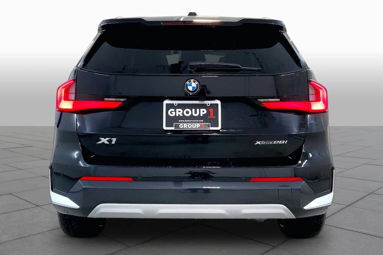 New 2026 BMW X1 xDrive28i w/ Technology Package AWD/4WD image 4