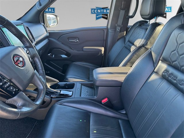 Used 2022 Nissan Frontier PRO-4X w/ Pro-4X Premium Package image 9