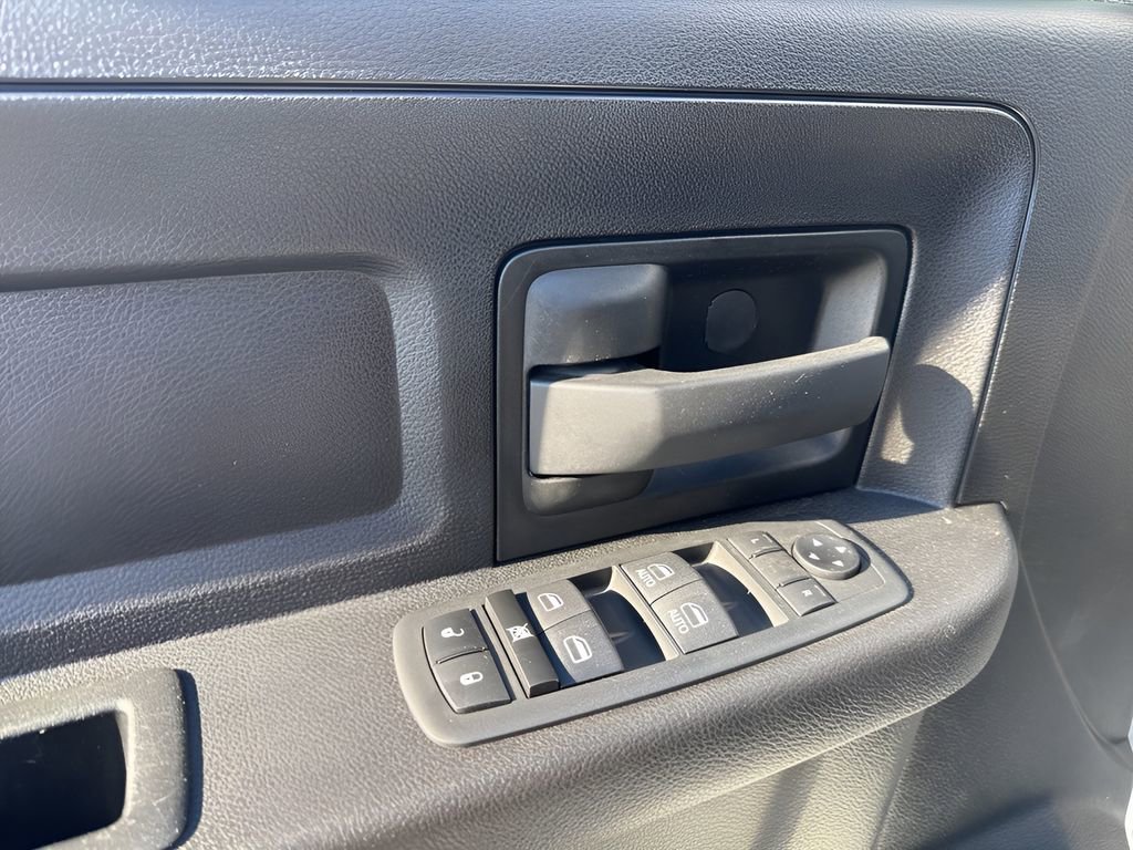 Used 2020 RAM 3500 Tradesman image 24