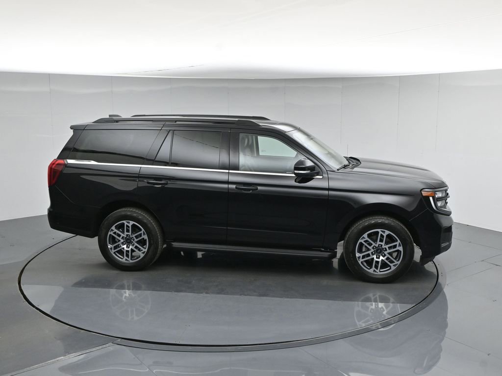 Used 2025 Ford Expedition Active image 60
