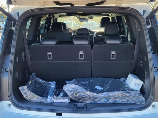 New 2026 Nissan Armada PRO-4X AWD/4WD image 4
