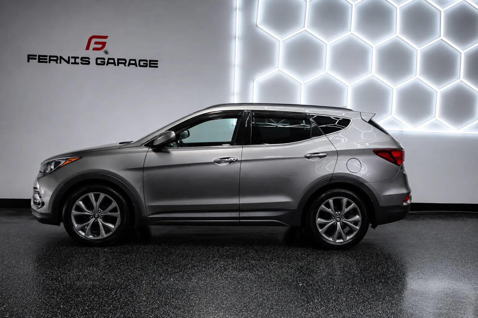 Used 2018 Hyundai Santa Fe Sport w/ 2.0T Ultimate Tech Package 05 AWD/4WD image 16