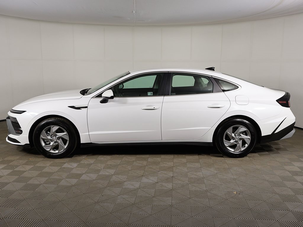 Used 2025 Hyundai Sonata SE image 11
