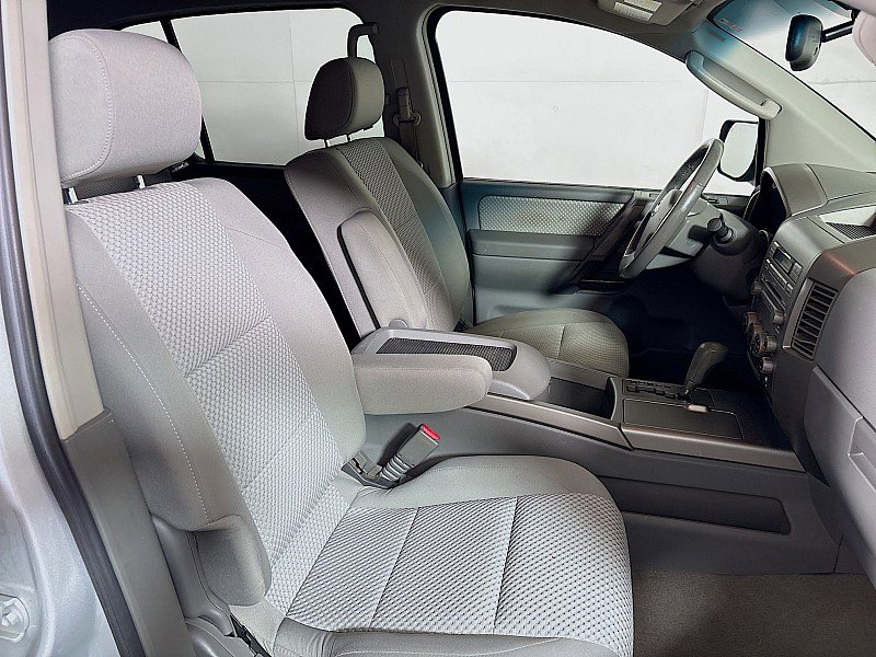 Used 2005 Nissan Armada SE w/ (T01) Tow Pkg image 25