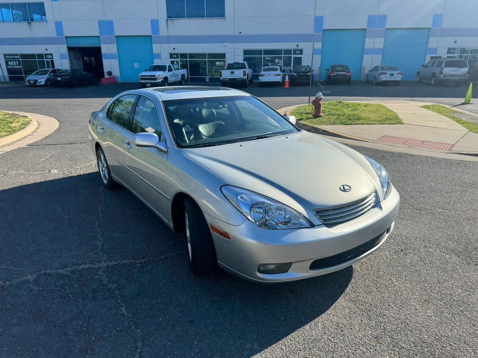 Used 2004 Lexus ES 330 w/ Premium Pkg FWD image 19